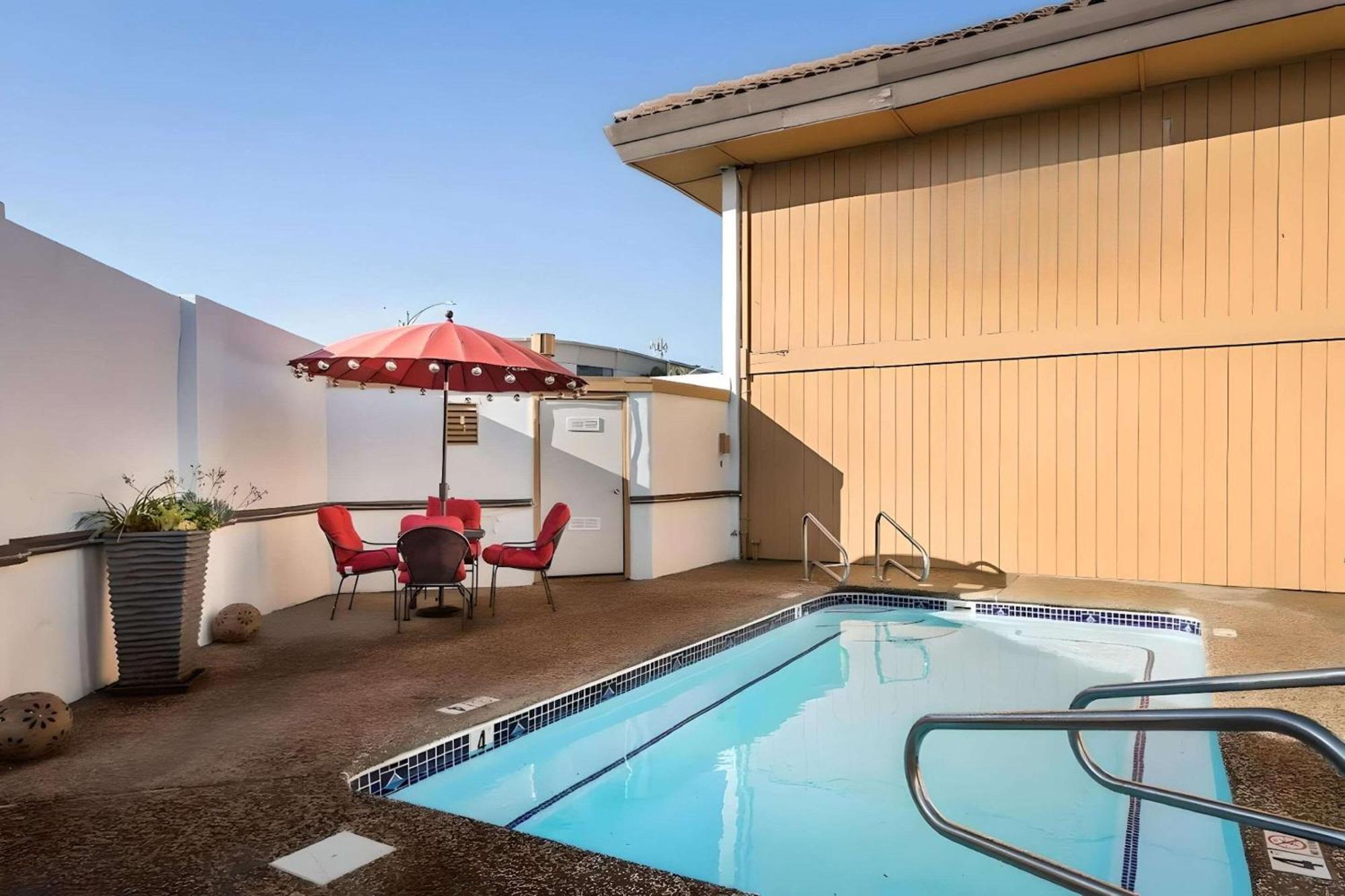 Rodeway Inn San Jose Hwy-101 Tully Rd Exit 외부 사진